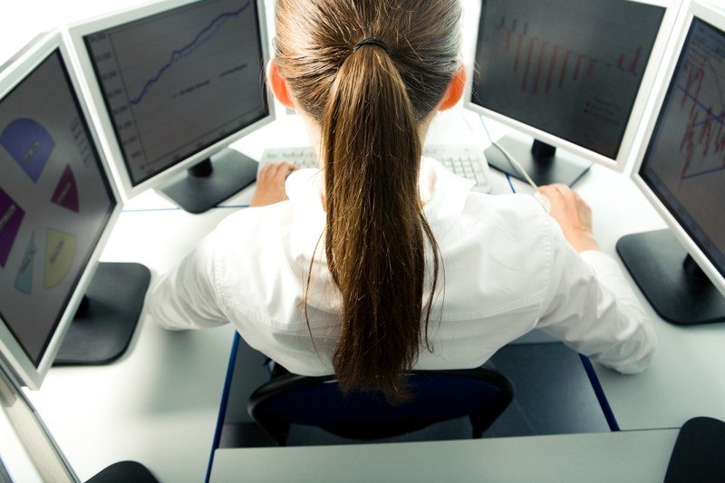 How to Be a Tech-Savvy Small Business Owner
