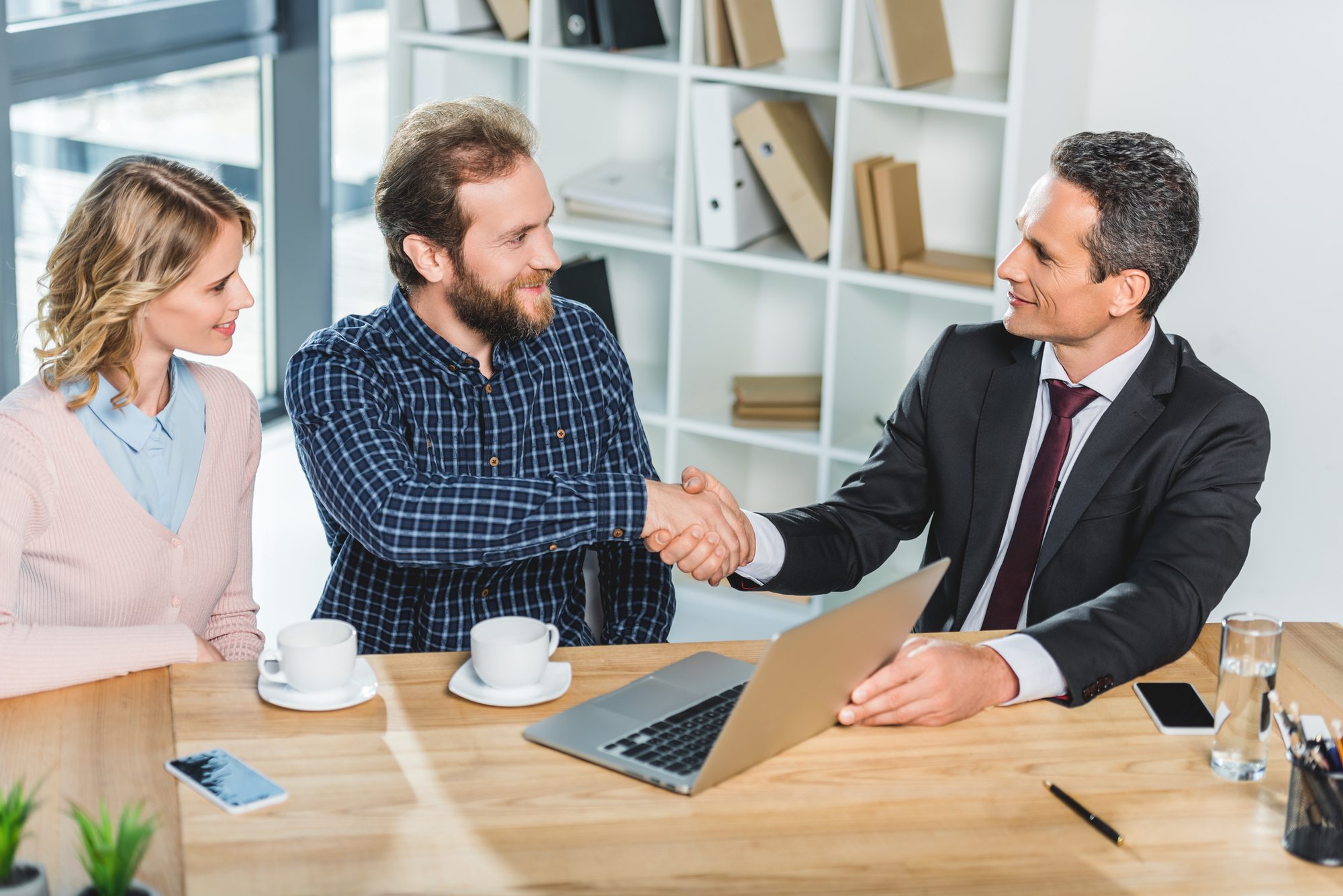 How to Make the Best Impression When Meeting New Clients
