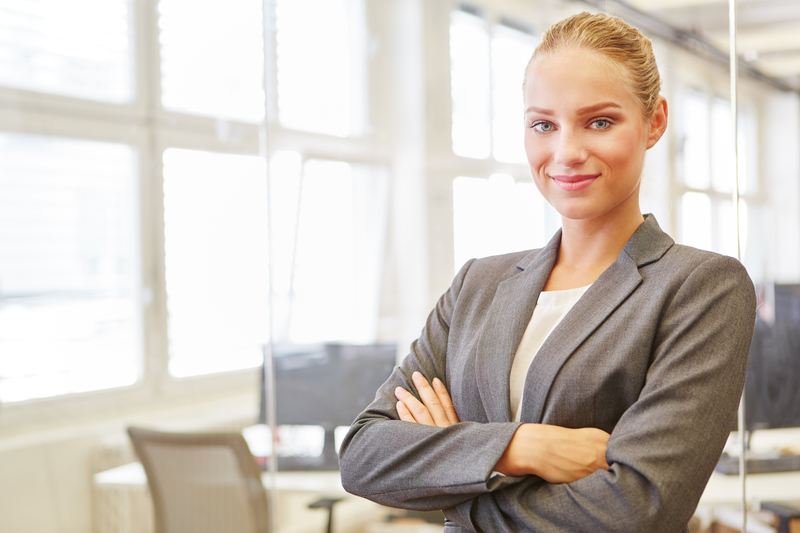 What are the Benefits of Being a Consultant?